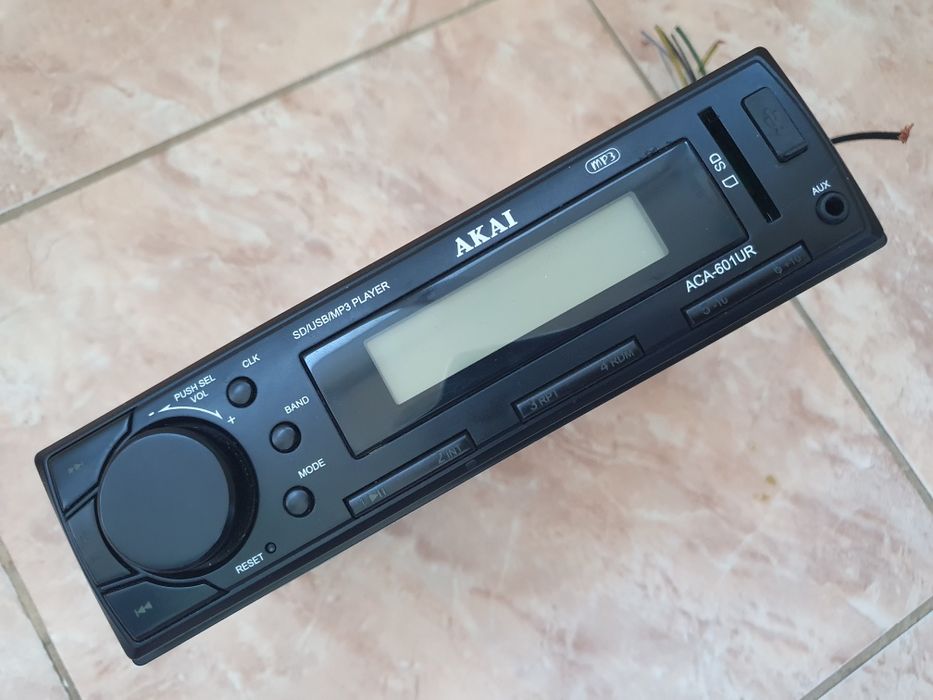 Radio Akai SD-USB-RCA-AUX-MP3 Player ca NOU
