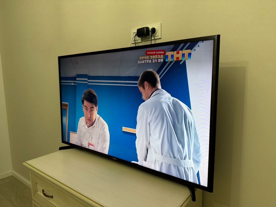 Продам телевизор самсунг 49’’