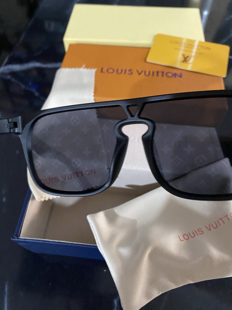 Оригинални очила Louis Vuitton – нови, с кутия и всички аксесоари
