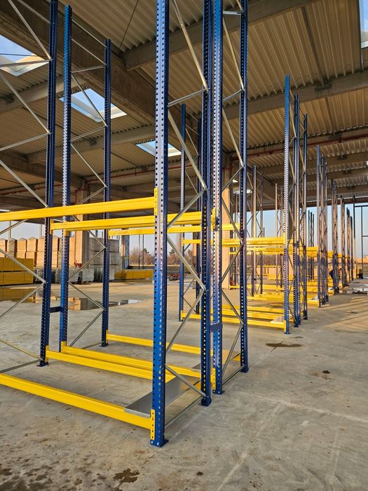 Importator direct rafturi noi pentru paleti