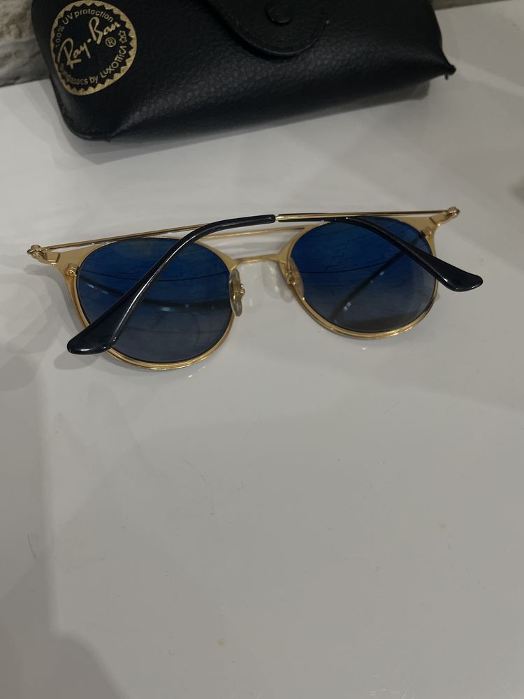Ochelari Ray-Ban noi 2-3 purtari