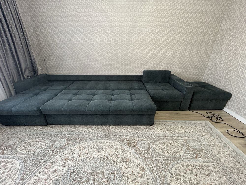 Продается мягкий диван.