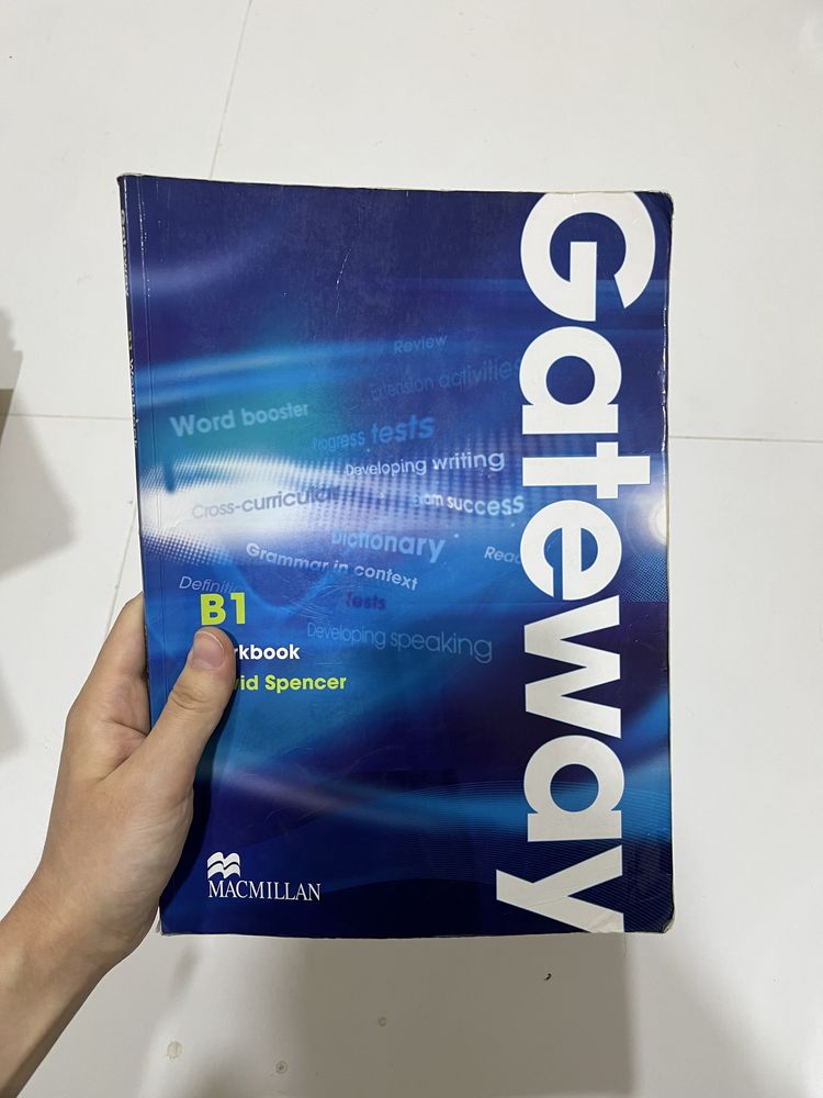 Все 5 книг по 50 000 сум