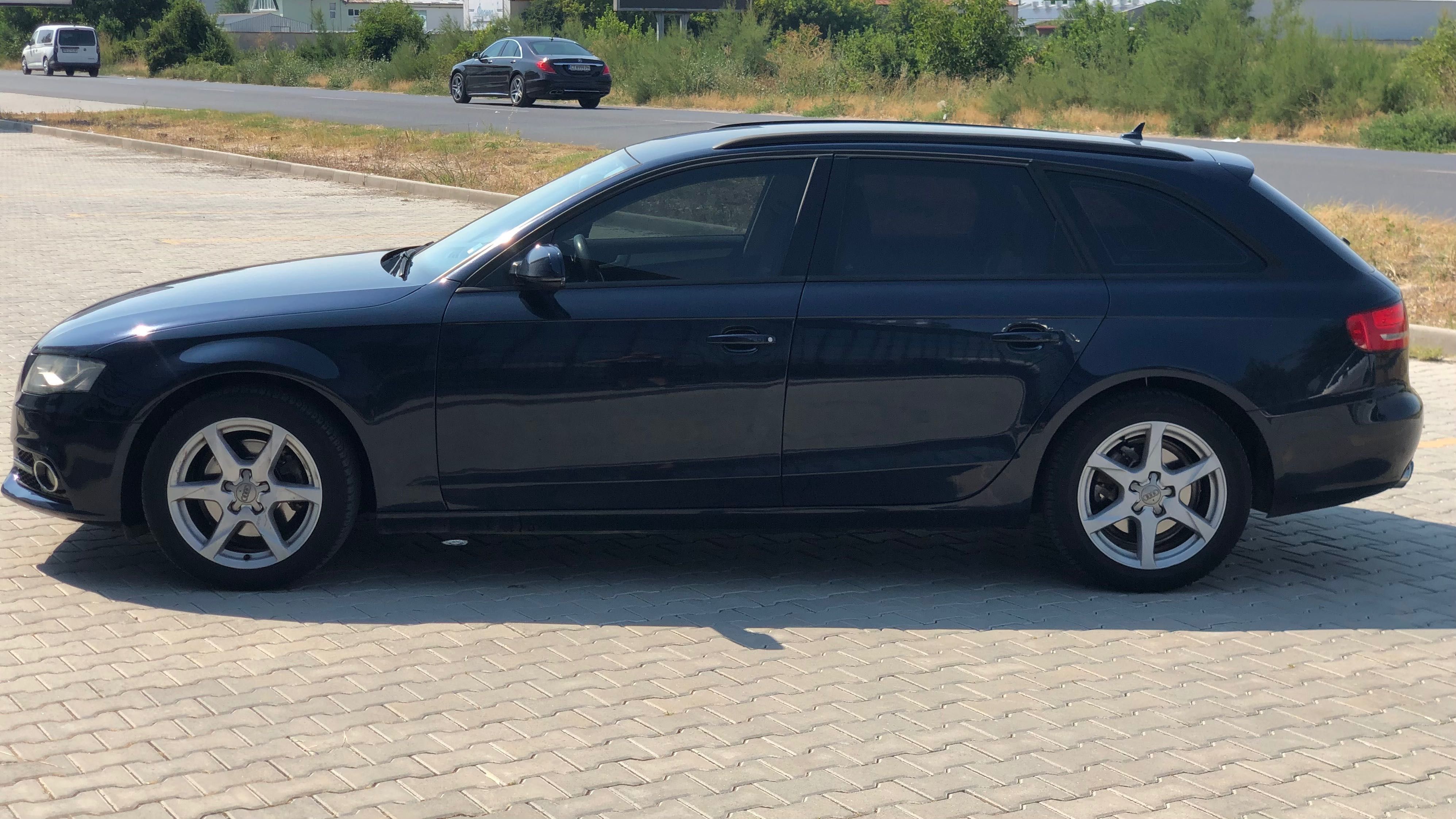 Audi a4 b8 2010г