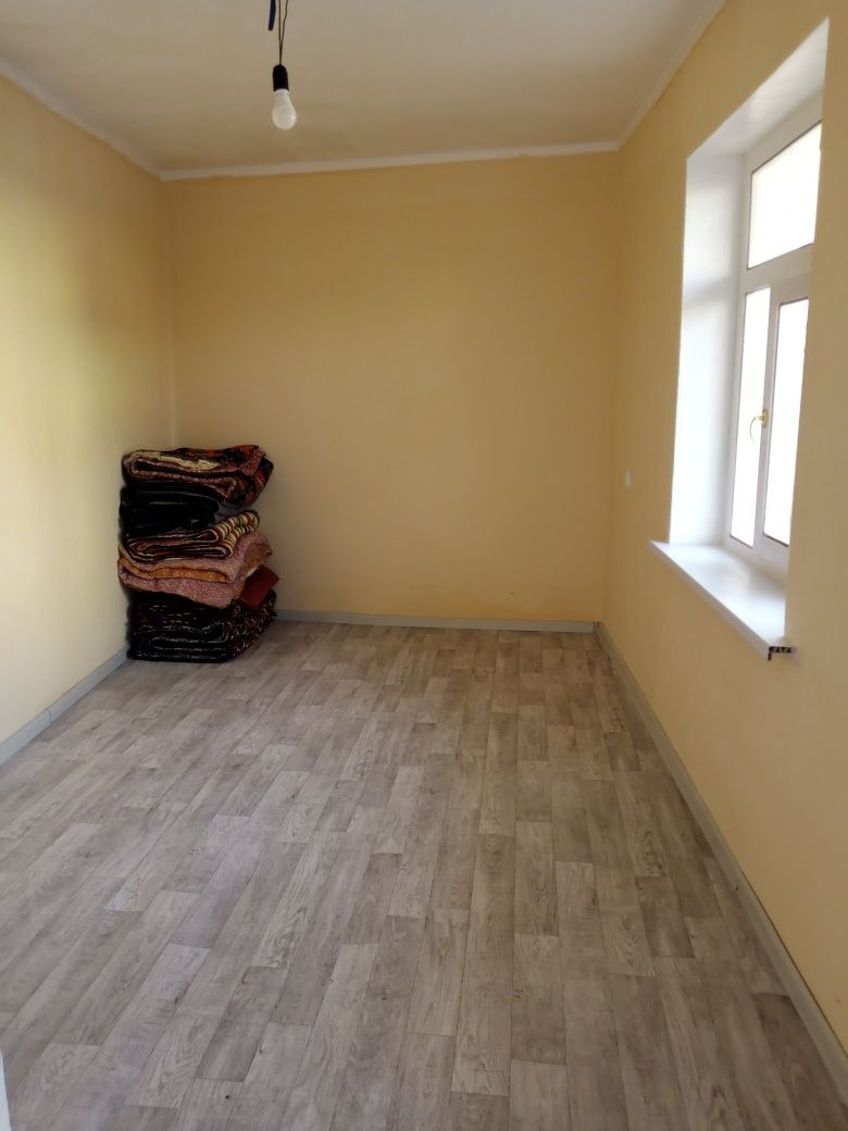 Srochna 2 yarm sotxli xovli sotiladi