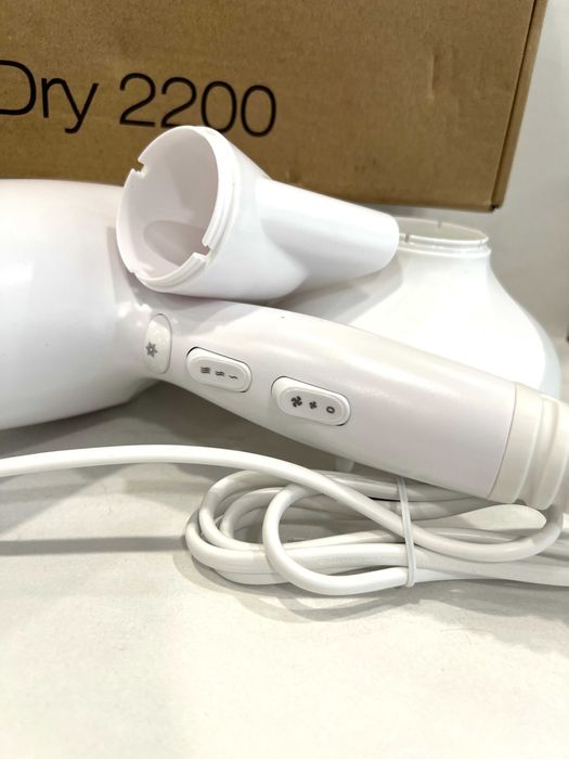 Uscător de păr Remington Ionic Dry 2200 D3199, NOU!