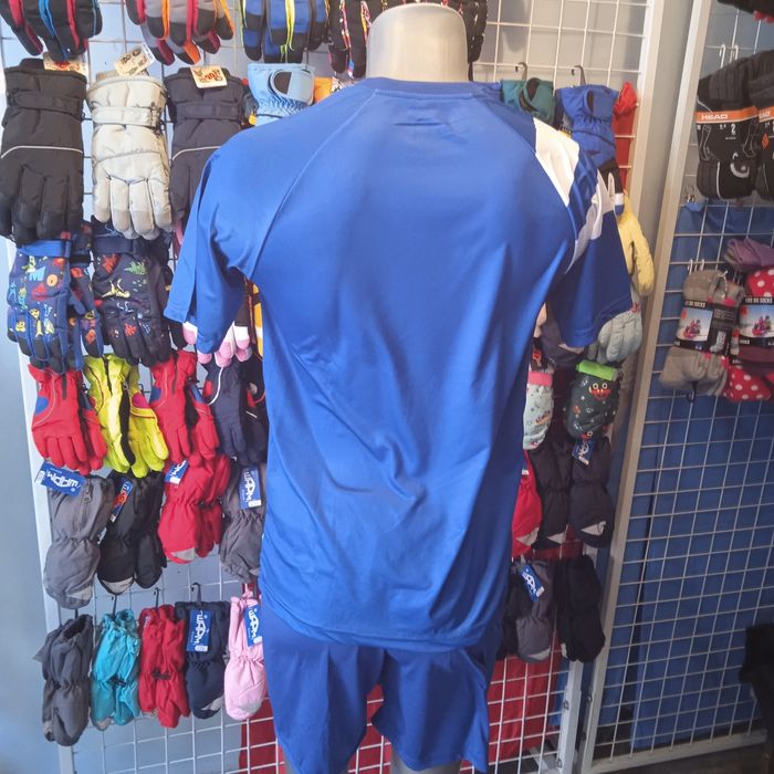 Детски футболни екипи