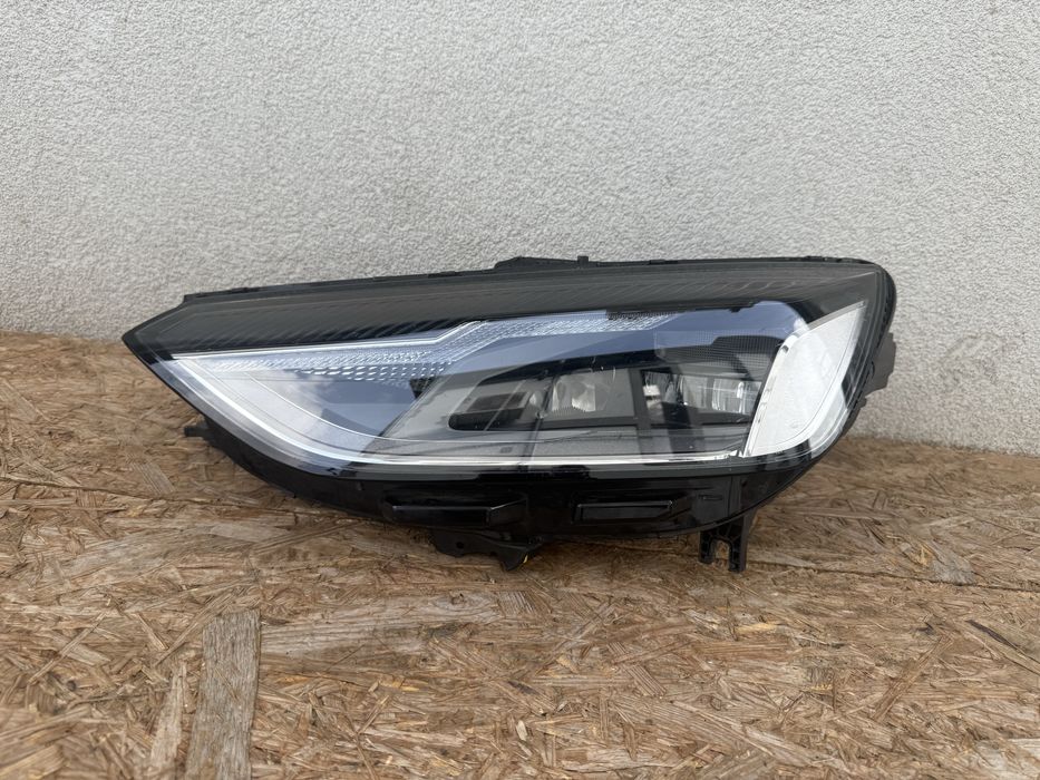 Far stanga Audi A4 B9 8W Facelift Full LED Original Europa