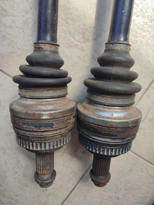 Продавам големи полуоски от е36 за диф 188