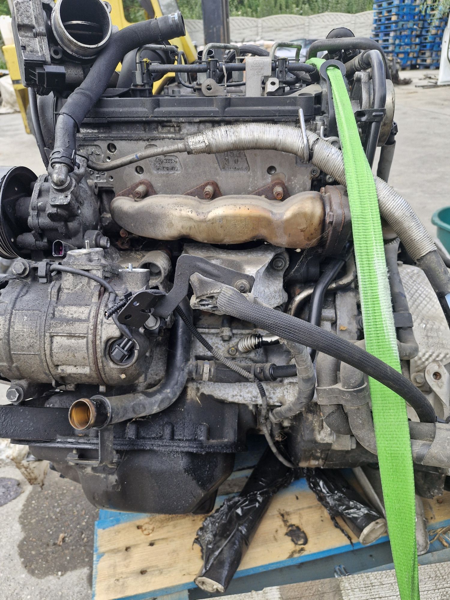Motor Porsche Cayenne 2011 CAS 240 cai euro 5