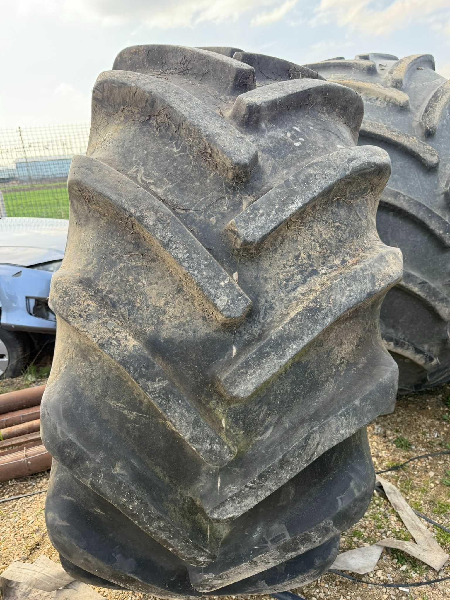 Cauciuc Goodyear 800.65 R32
