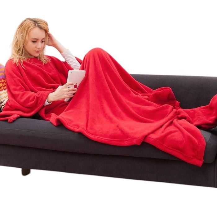 Patura cu maneci, polyester, marime 140*180, rosie