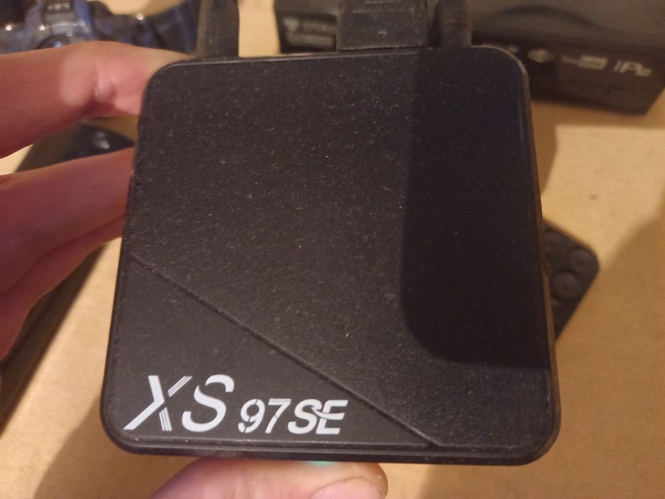 Отдам не даром тв и смарт приставку