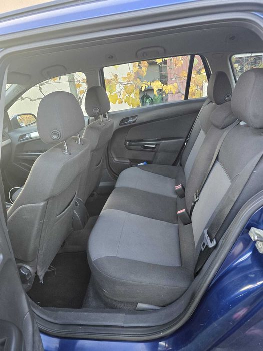 Opel astra H de vinzare