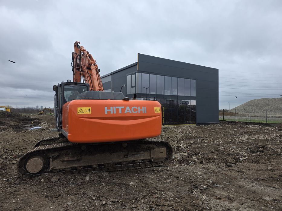 Inchiriez excavatoare , excavator 30 t , 25 t ,20 t 3.5 tone