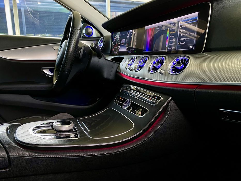 Mercedes амбиентно осветление, Светещи въздуховоди и 3D Говорители