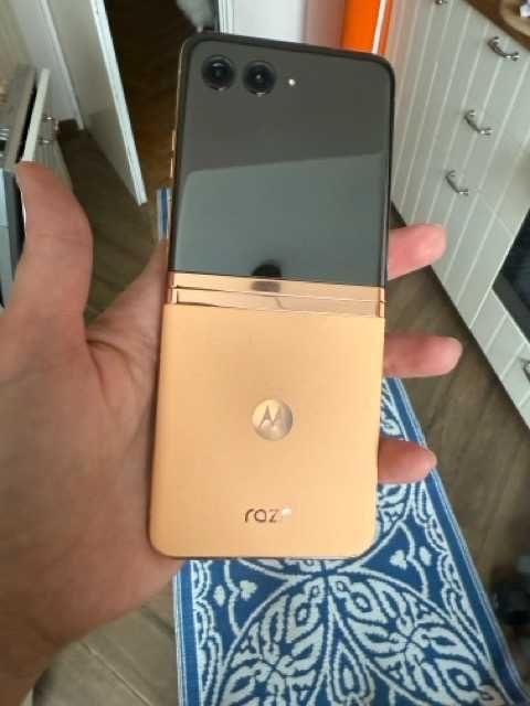 Motorola razr 40 ultra, Dual SIM, 8GB RAM, 256GB, 5G, Peach Fuzz