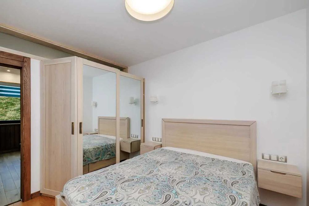 Дава се под наем Двустаен апартамент в София, Зона Б-18 - 65 кв.м за 408 € - Снимка #1