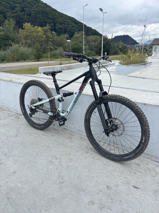 De vanzare bicicleta enduro Polyon Siskiu d7 marime M