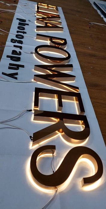 Изготовление вывесок из нержавейки