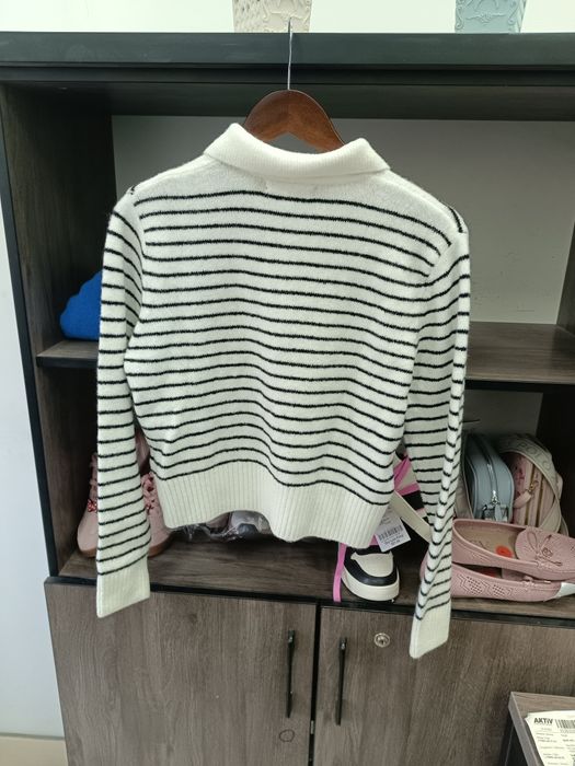 Продам женские фирменные джемпера, разных размеров.