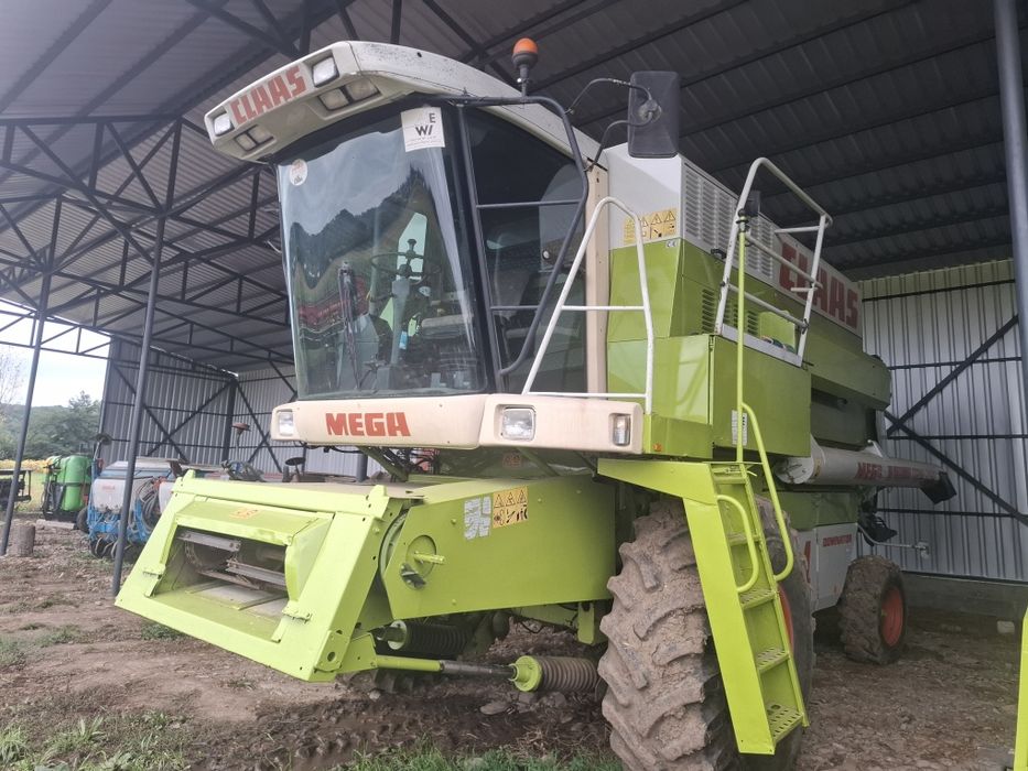 Combina   CLAAS MEGA