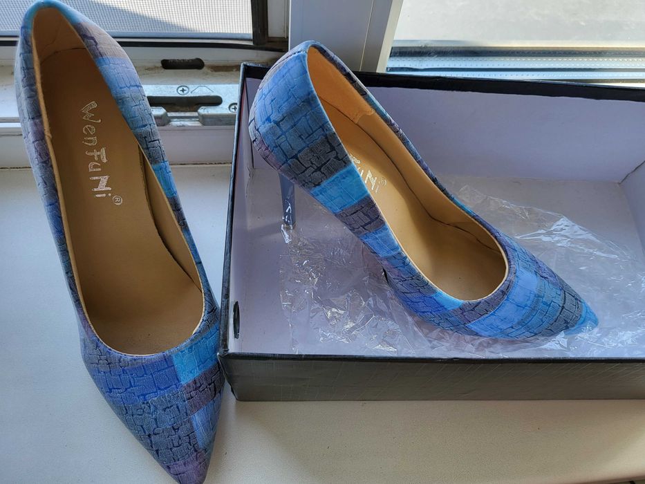 Туфли женские на