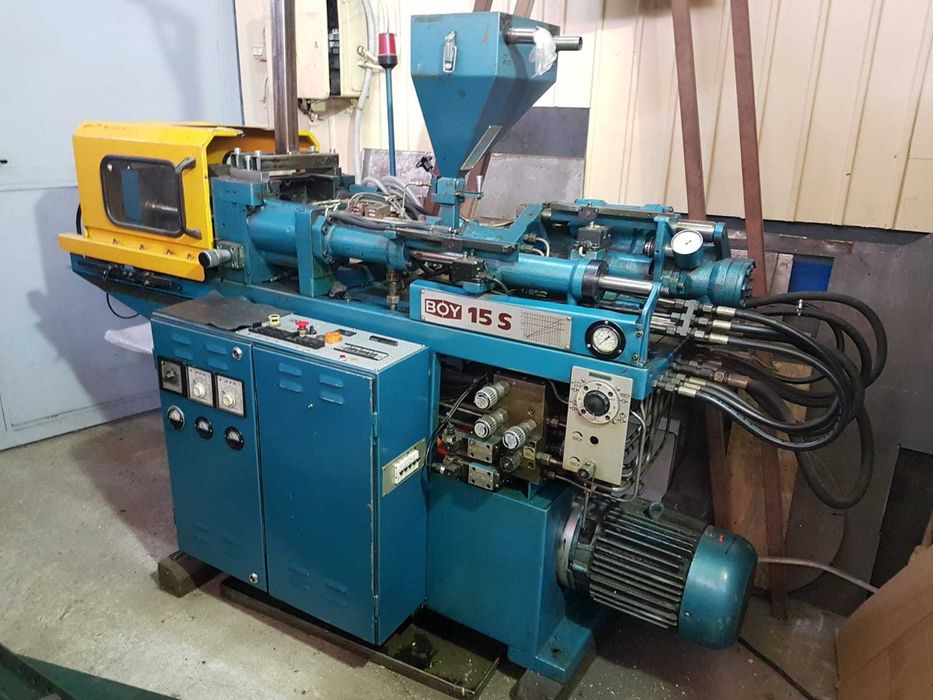 Masina injectie mase plastice BoY 15S