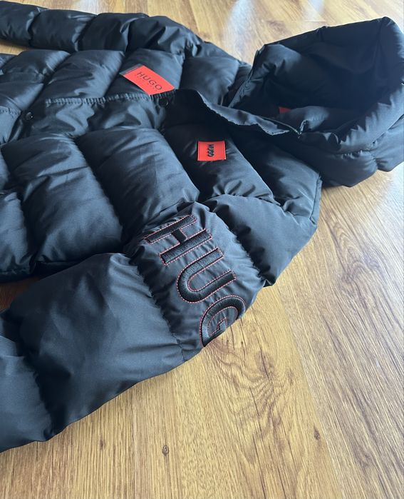 Мъжко,дълго,зимно яке Hugo BOSS с бродирано лого