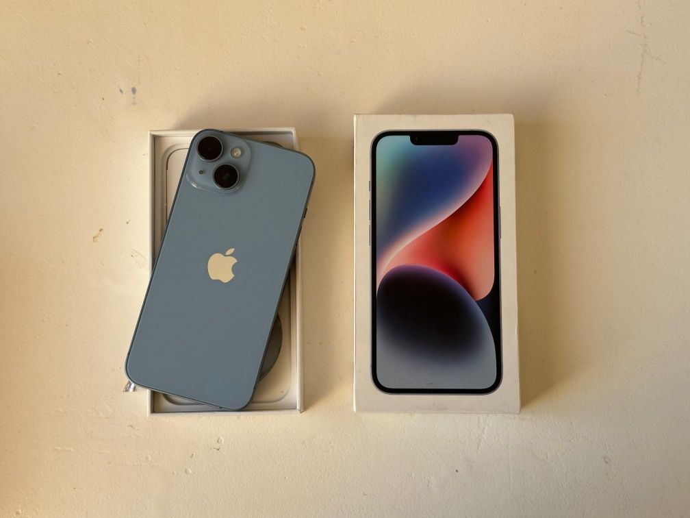 iPhone 14 в отличном состоянии