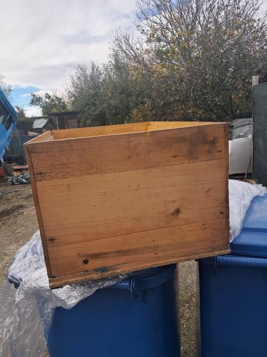 Cutie stupi fara rame si fara capac