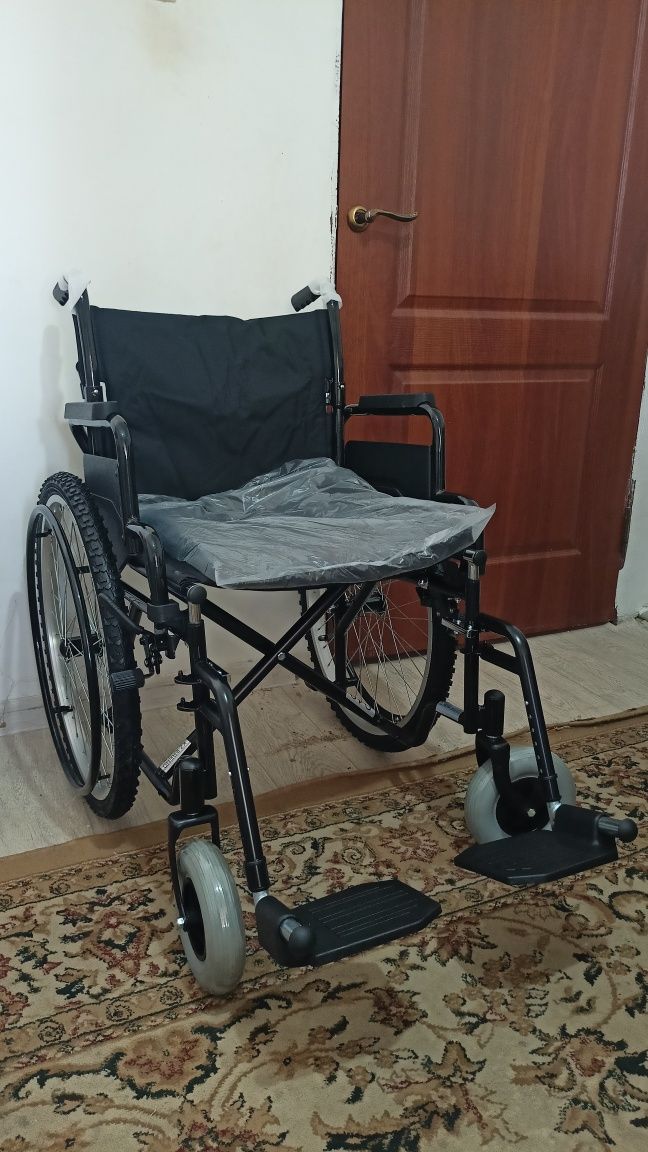 Коляска инвалидная