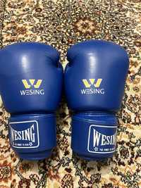Wesing Iba, боксерские перчатки
