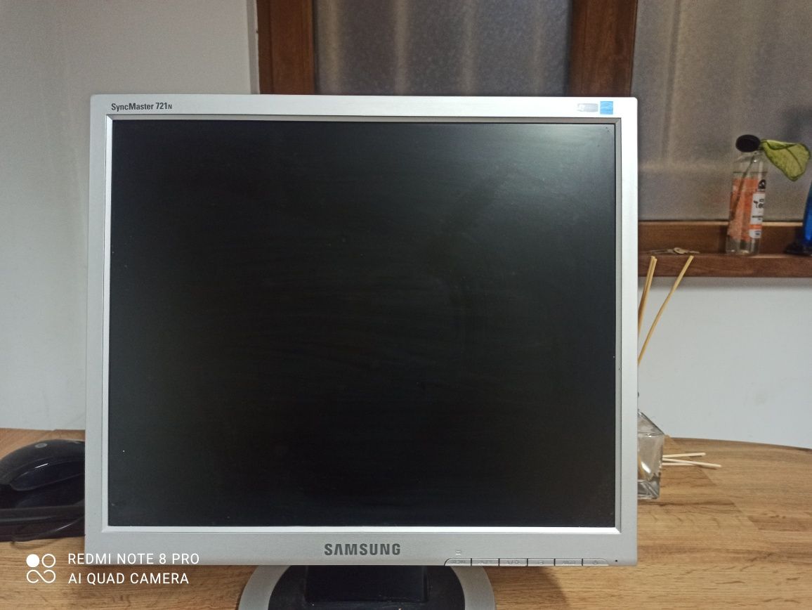 Настолен компютър + Монитор Samsung + Belinea