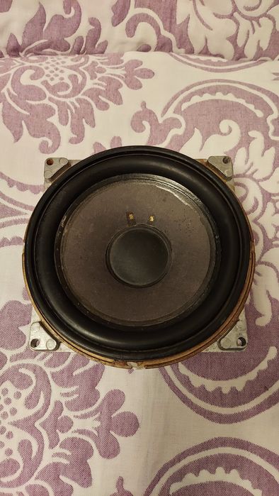 Динамик рабочии размер  19 см