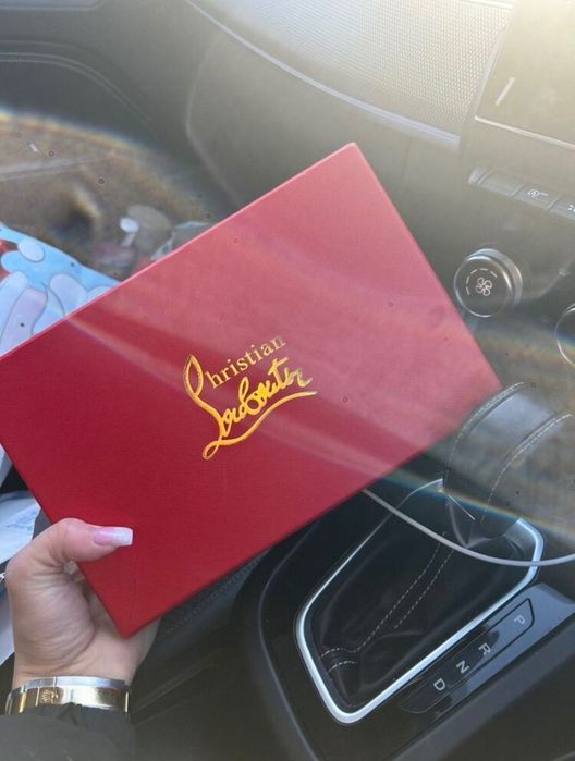 Дамска чанта Christian Louboutin