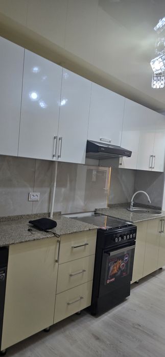 Продаётся 2х ком.кв.В Саттепо.Вторичка.3 этаж 5 этажном доме.53кв.м.