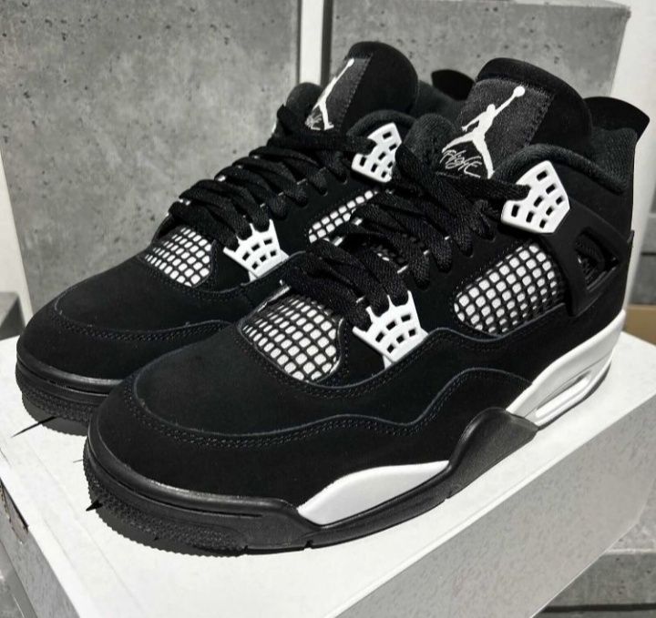 Jordan 4 White Thunder