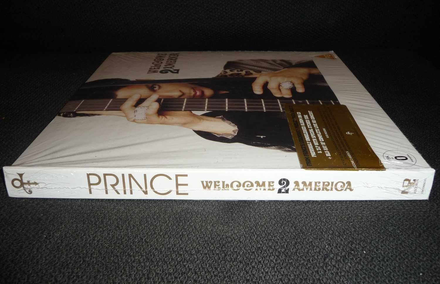 Prince - Welcome 2 America Deluxe (2LP + 1CD + Blu-ray)