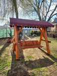 Mobilier rustic din lemn masiv