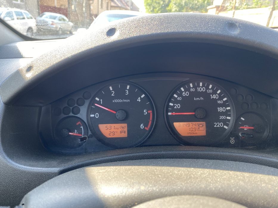 Vand Nissan Navara D40 Automat