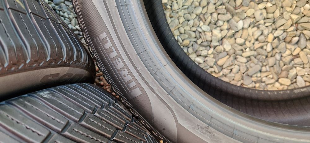 Set 4 Anvelope Pirelli 255 45 R19 All Seasons . Dot 2022