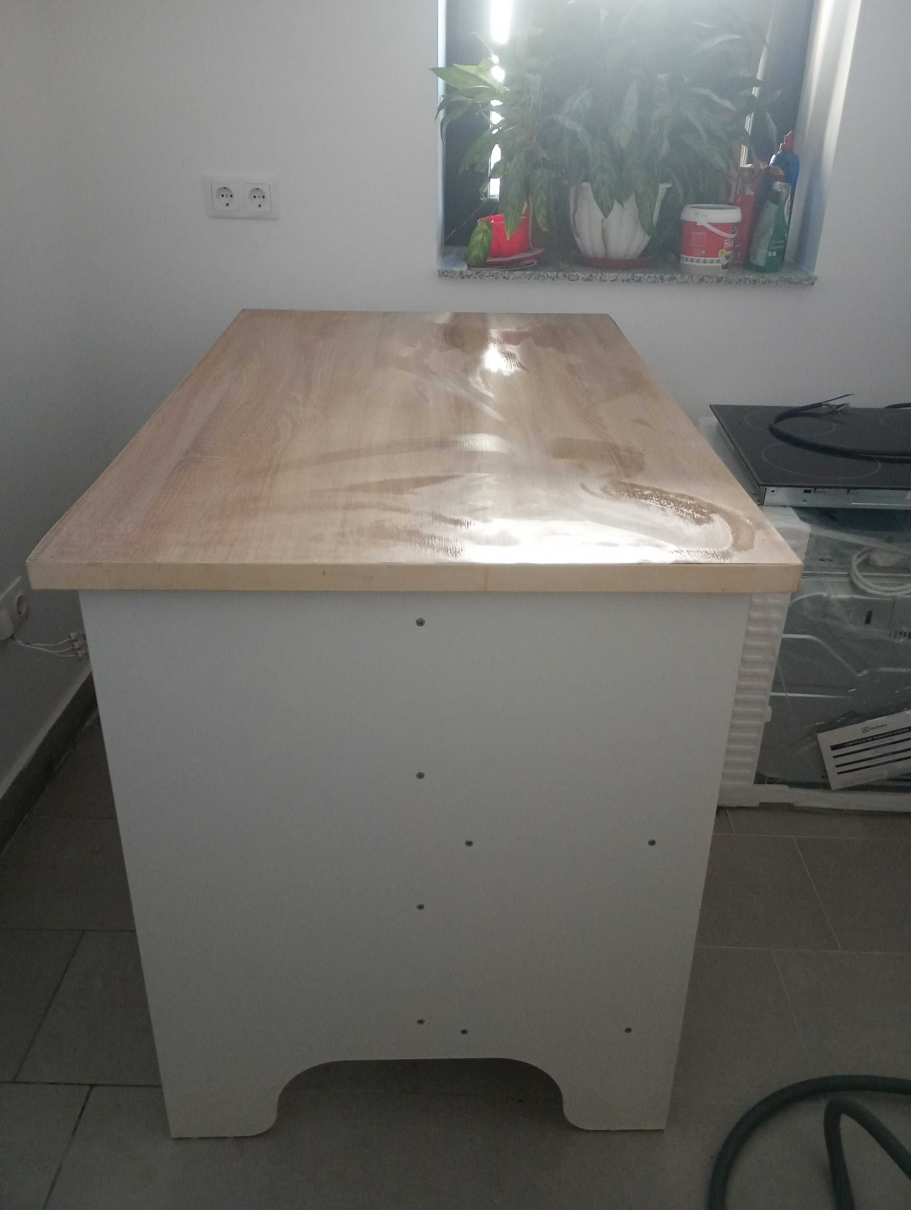 Insulă bucătărie Kring Berlin, 126x77x90 cm, cu 2 uși, alb / sonoma