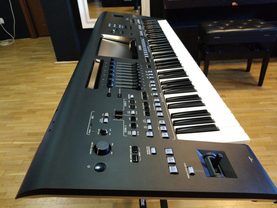 Vând Yamaha Genos 1 , nou