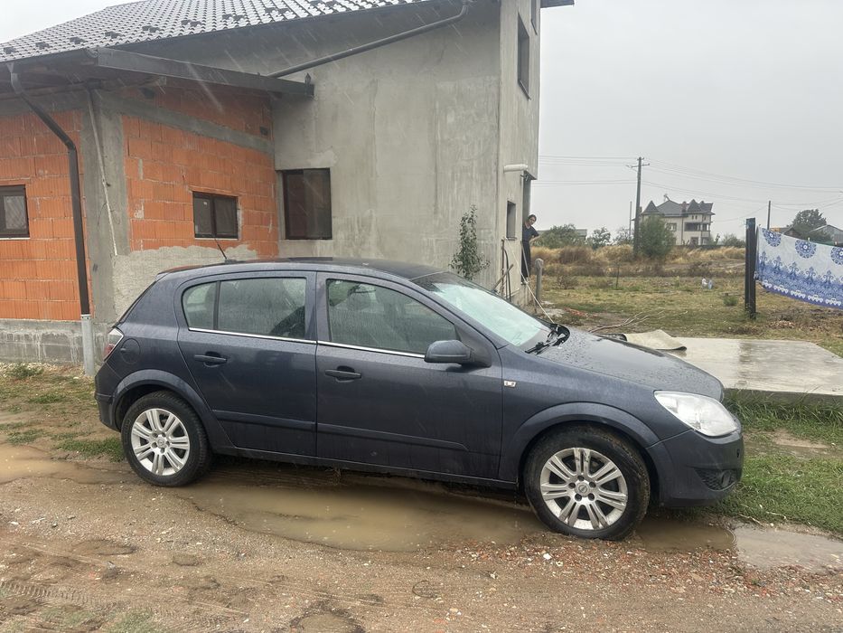Opel astra h 1,7