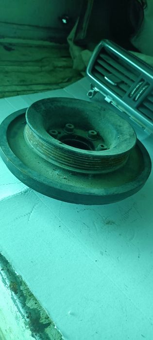 Fulie motor arbore Mercedes motor 2.3 sau 2.9 clasic