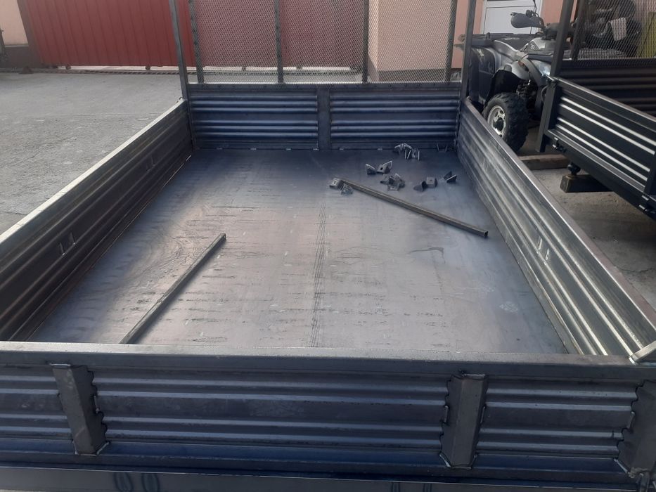 Bena iveco 3.x2 exterior  PLATA IN RATE