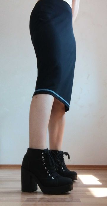 Fusta Ann Taylor Loft sport masura XS / S fuste 3/4 Stare foarte buna