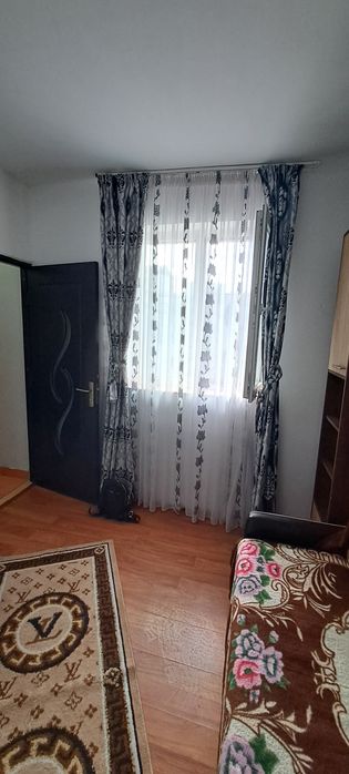 Garsoniera de închiriat pe termen lung  .ĺ