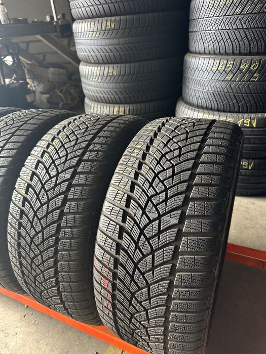 Anvelope Iarna 245/40/18 si 225/40/18 Goodyear Ultragrip 245 40 18 R18